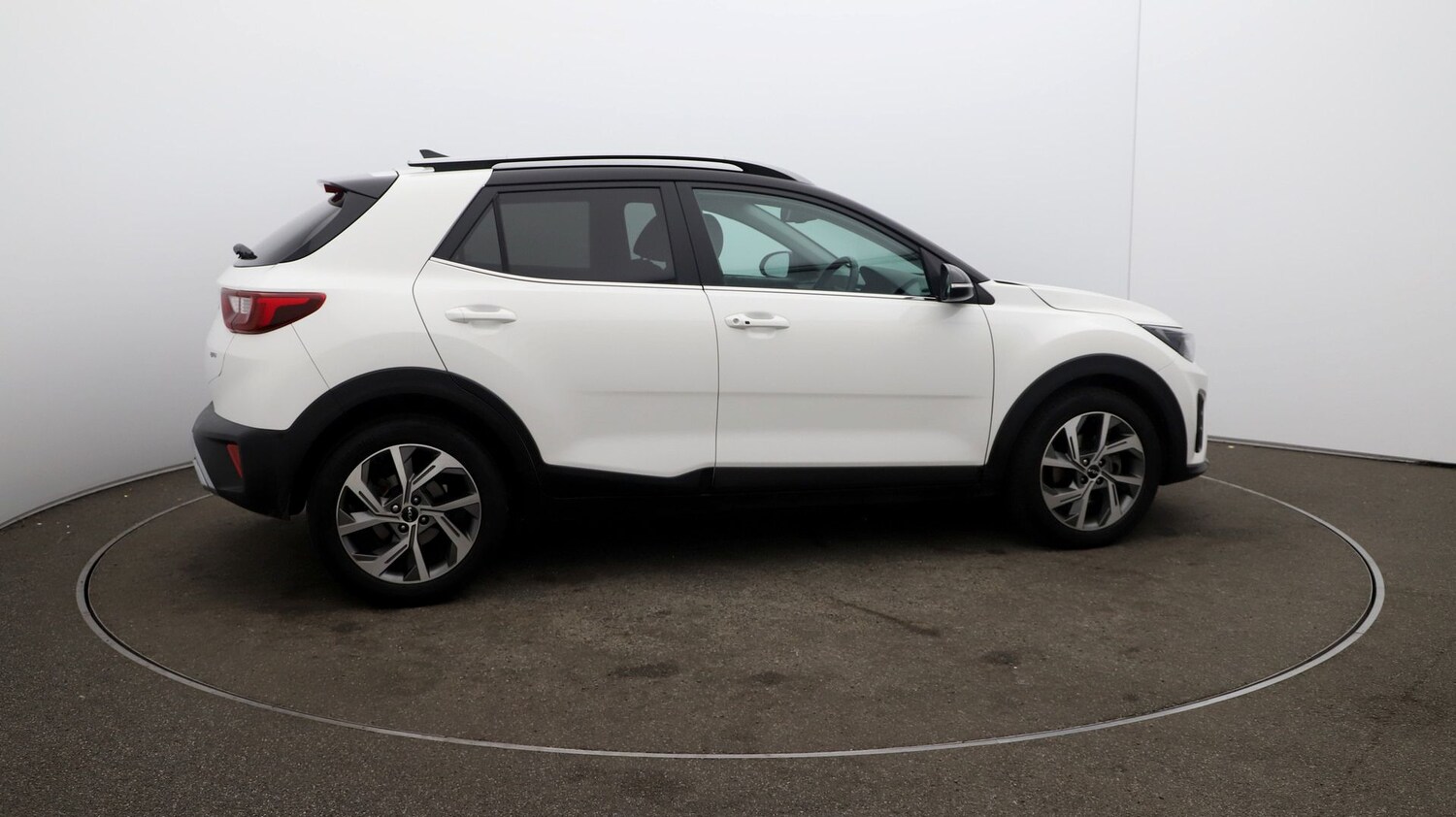 Used Kia Stonic for sale - 76811123: Photo 44