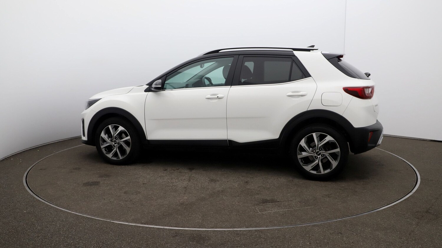 Used Kia Stonic for sale - 76811123: Photo 51