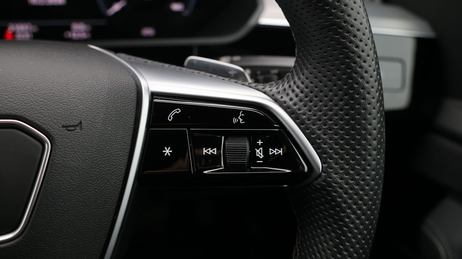 Used Audi e-tron 2023 for sale - 77501952: Photo 25