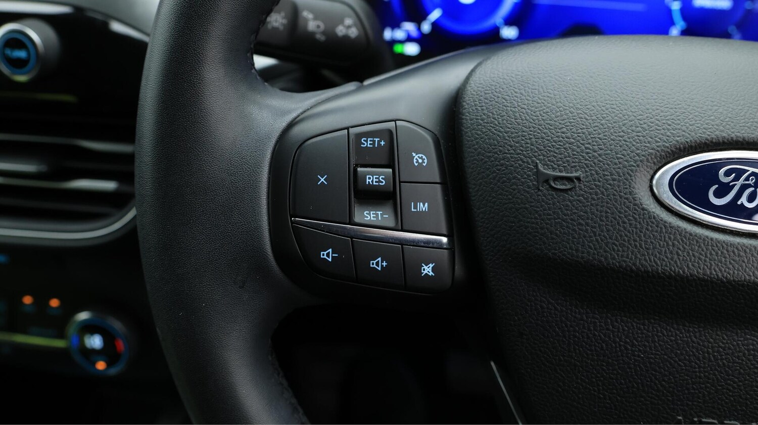 Used Ford Kuga 2022 for sale - 75964926: Photo 24