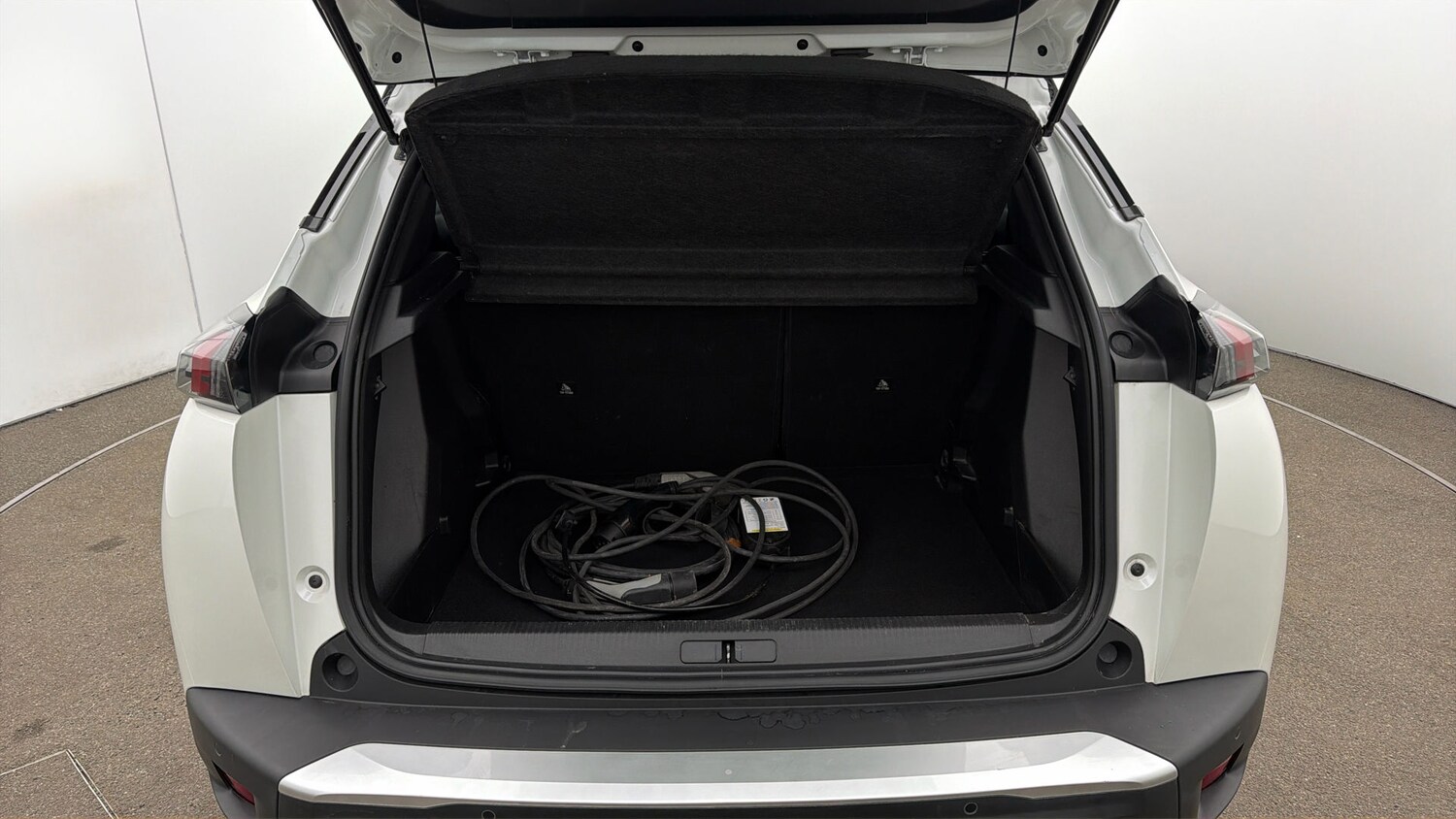 Used Peugeot E-2008 for sale - 78027556: Photo 16