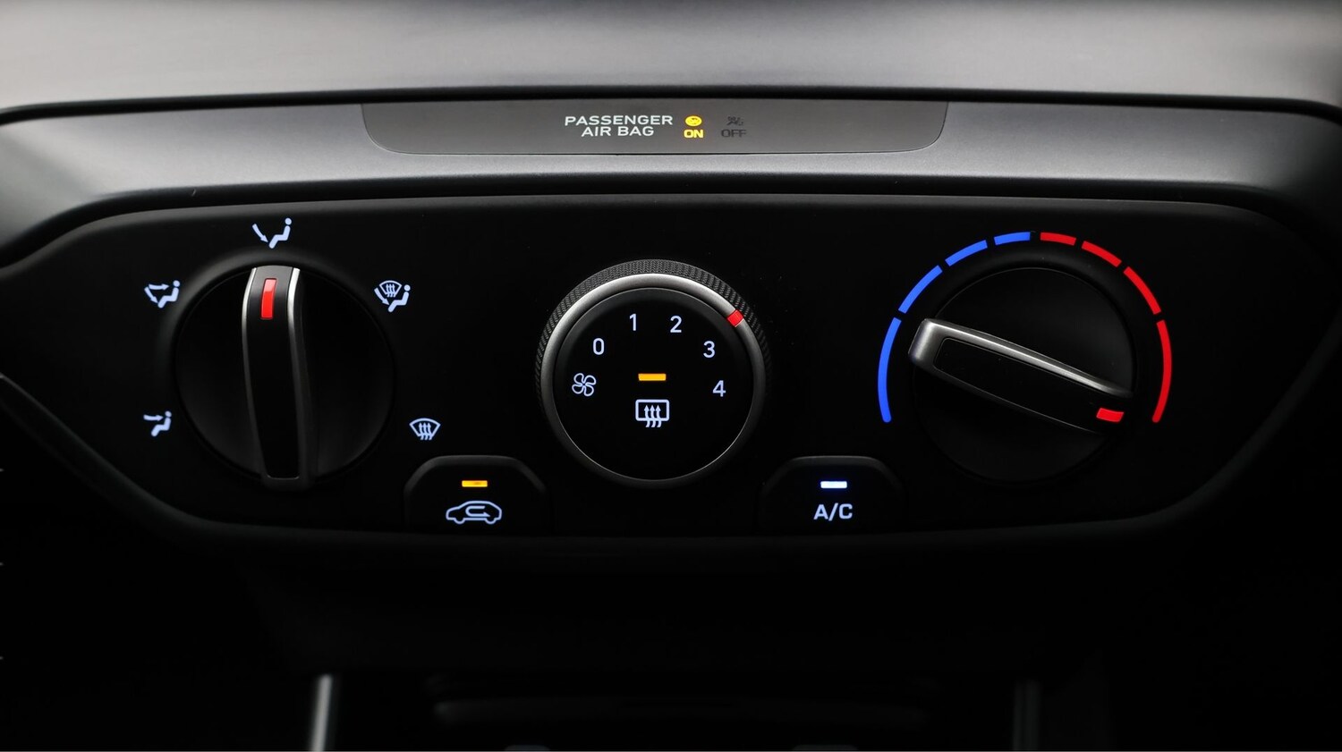 Used Hyundai i20 2023 for sale - 77296934: Photo 12