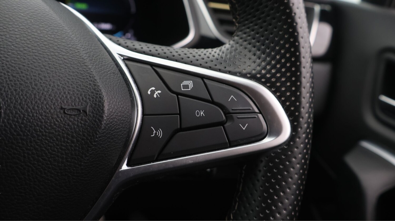 Used Renault Captur 2023 for sale - 77689473: Photo 25