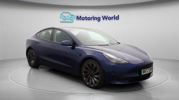 Used Tesla Model 3 2022 for sale - 76227588: Photo 2