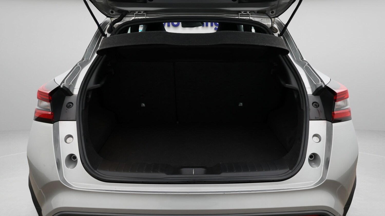 Used Nissan Juke 2023 for sale - 77617579: Photo 17