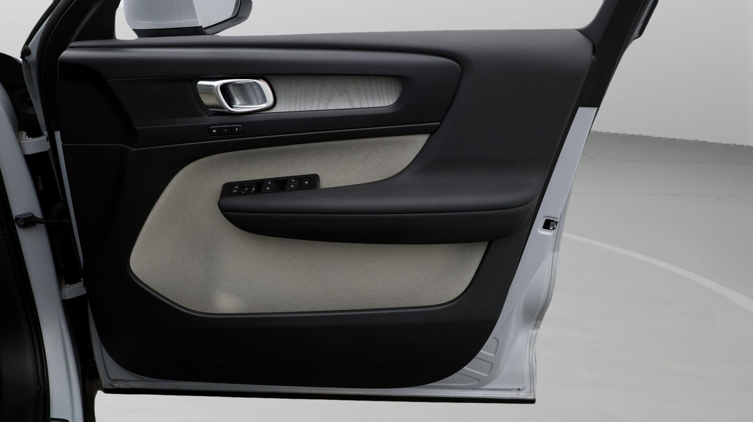 Used Volvo XC40 2021 for sale - 77542578: Photo 15