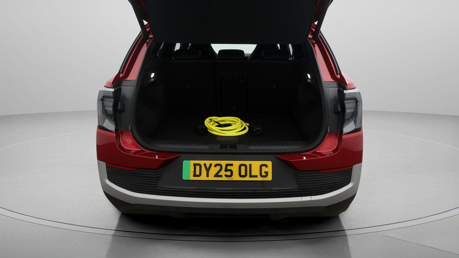 Used Ford Explorer 2025 for sale - 77381123: Photo 17