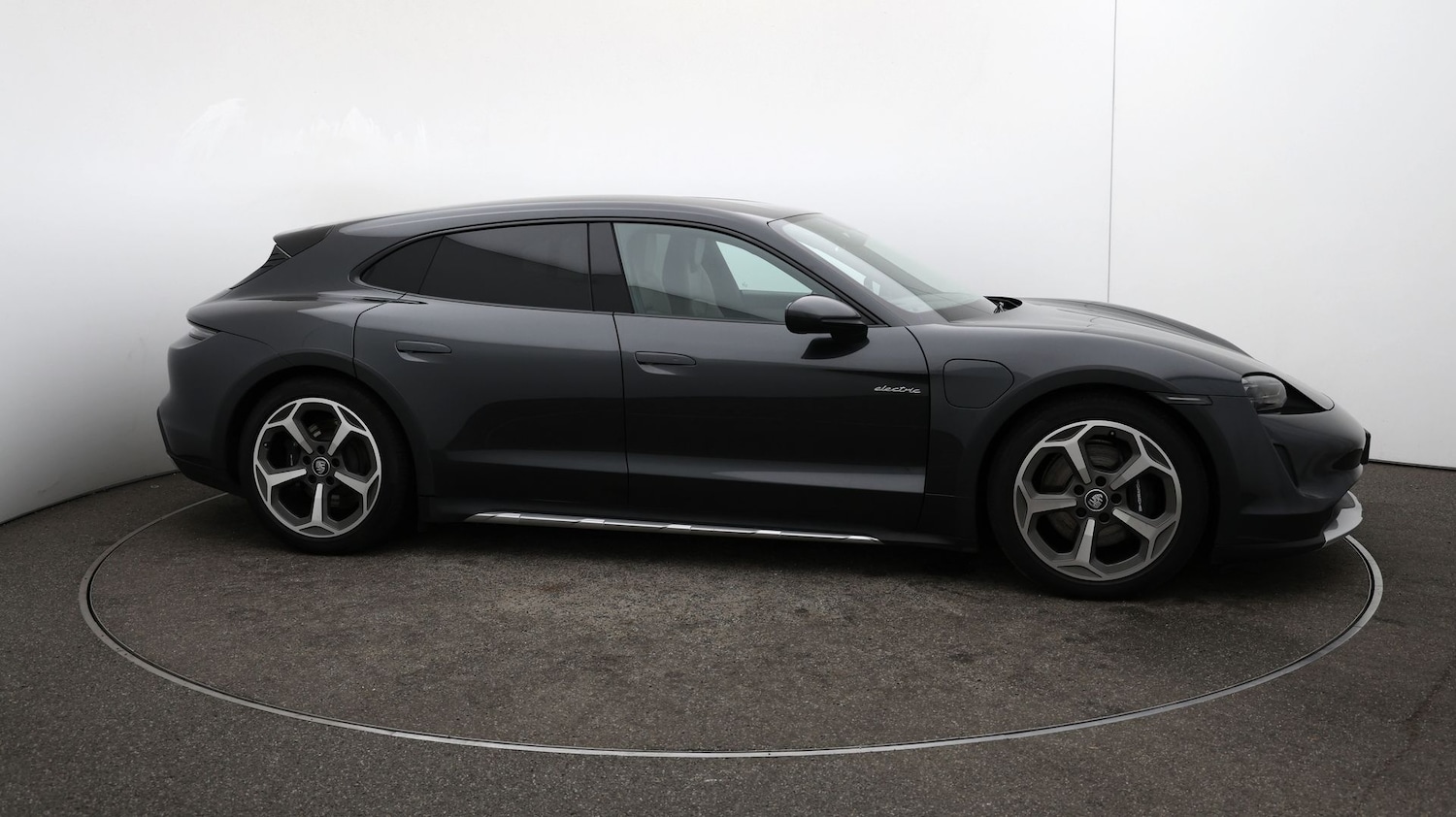 Used Porsche Taycan 2023 for sale - 76904494: Photo 40