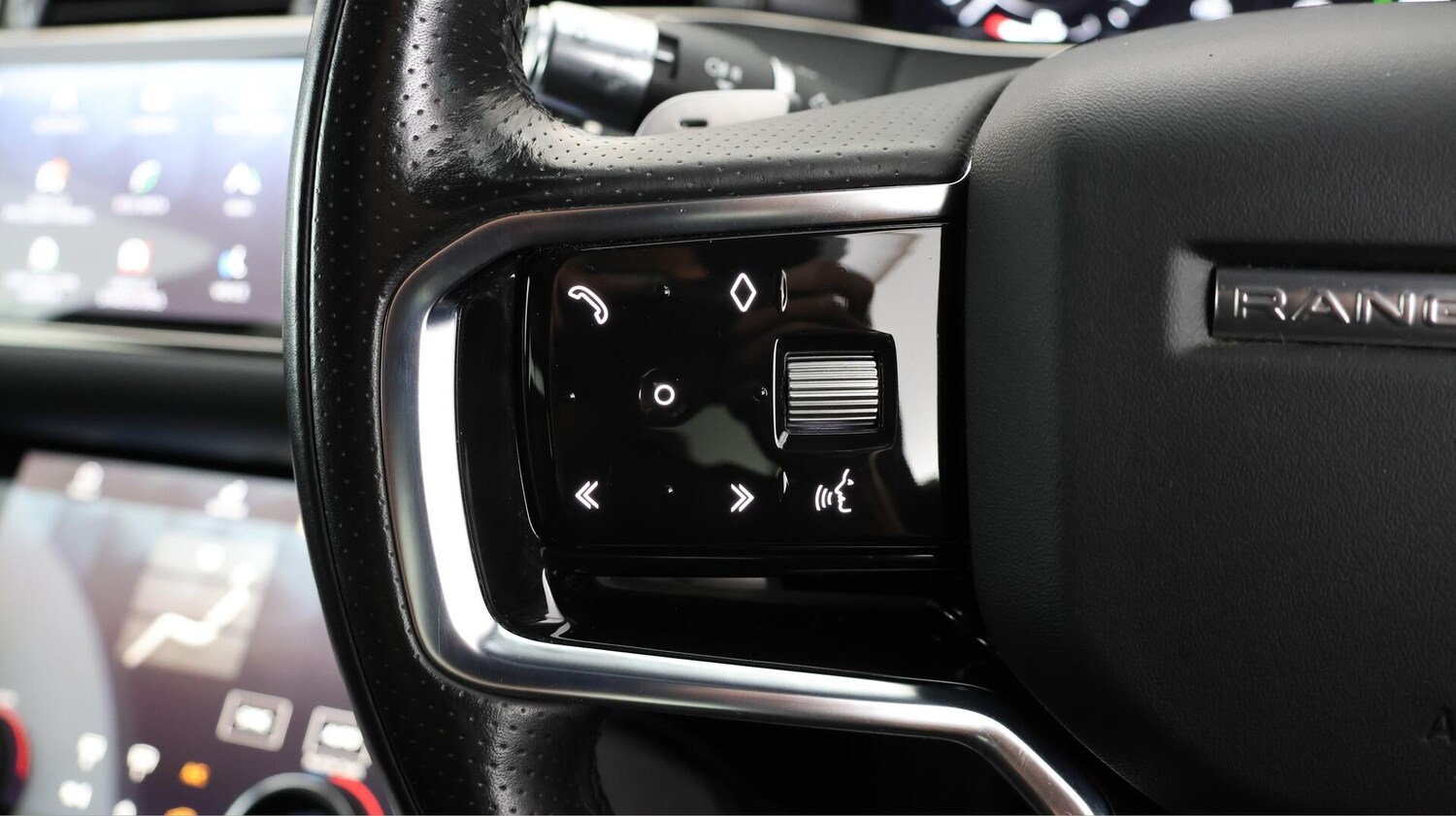 Used Land Rover Range Rover Evoque 2021 for sale - 76572129: Photo 25