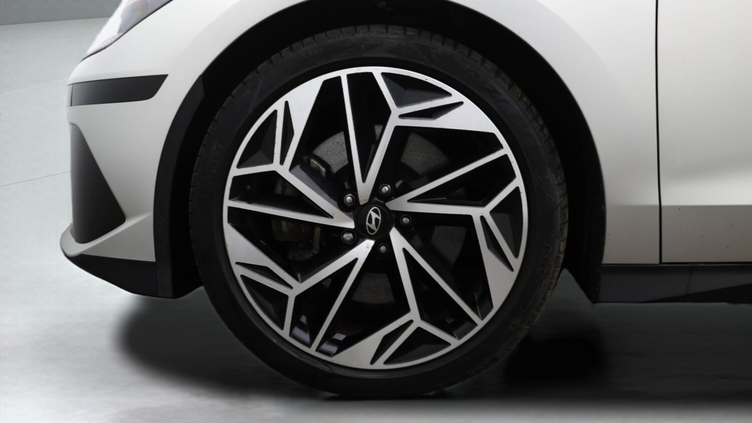 Used Hyundai IONIQ 6 2024 for sale - 77687483: Photo 18