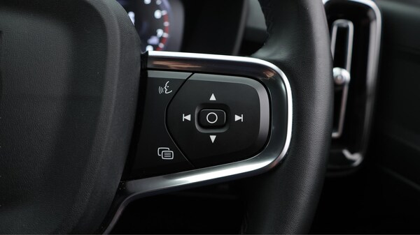Used Volvo XC40 2021 for sale - 76269824: Photo 25