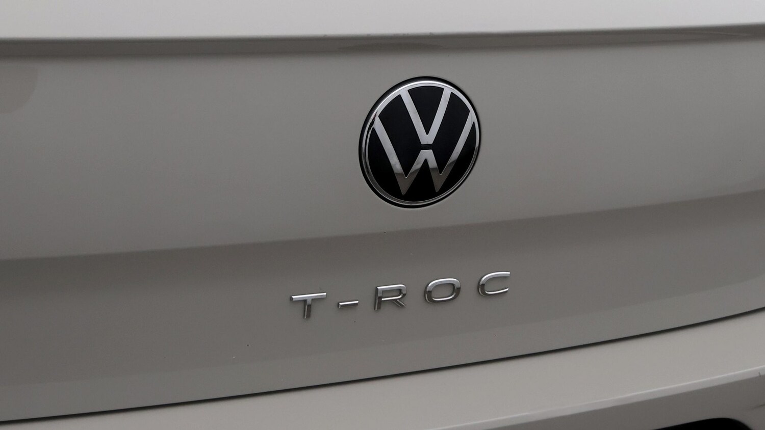 Used Volkswagen T-Roc for sale - 77182047: Photo 20