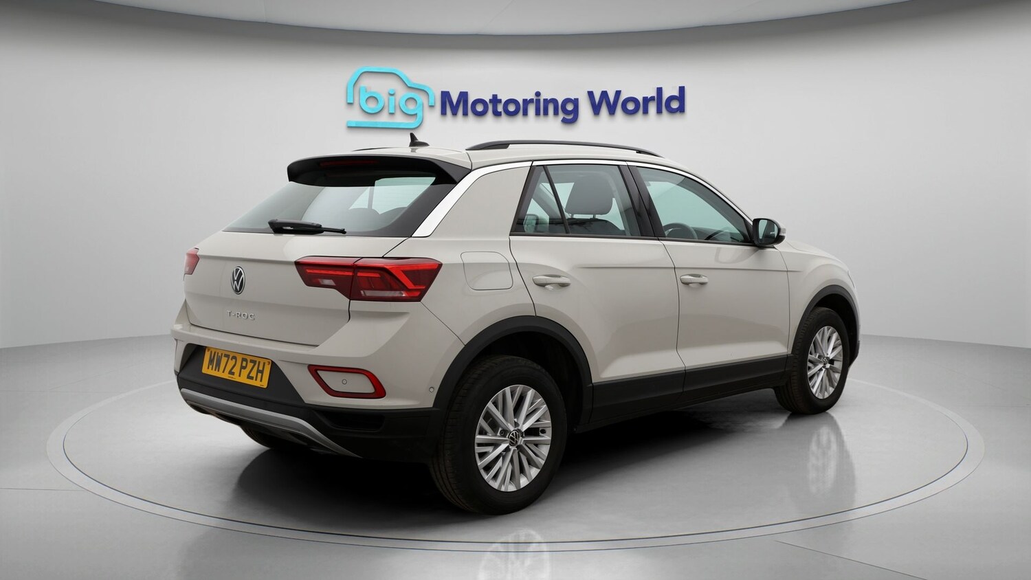 Used Volkswagen T-Roc for sale - 77182047: Photo 7