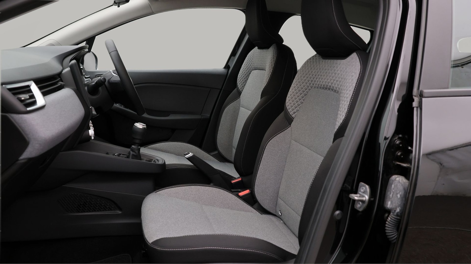 Used Renault Clio 2024 for sale - 77579694: Photo 14