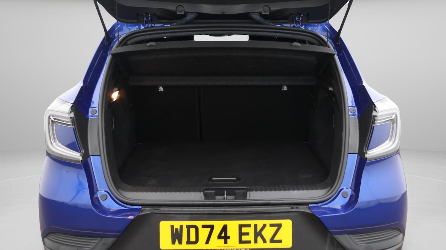 Used Renault Captur 2024 for sale - 76432769: Photo 18