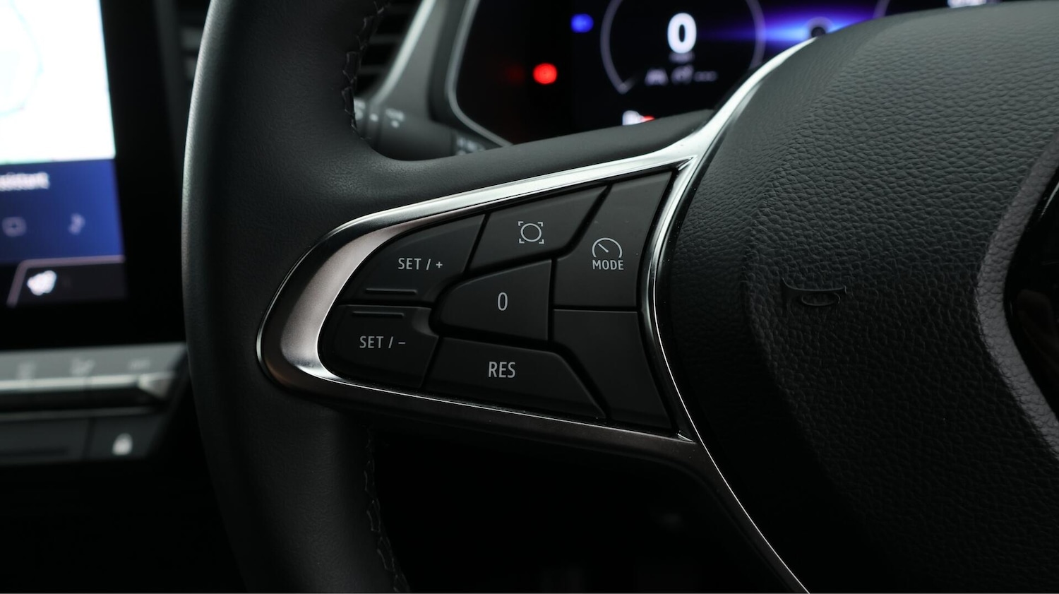 Used Renault Captur 2024 for sale - 76432769: Photo 25