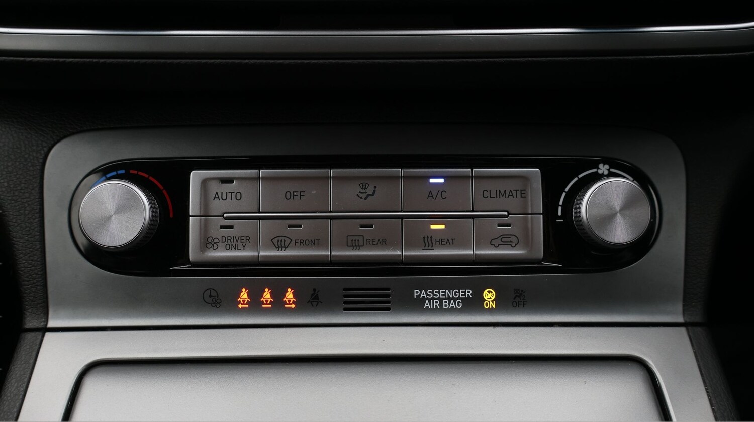 Used Hyundai KONA 2023 for sale - 78178240: Photo 12