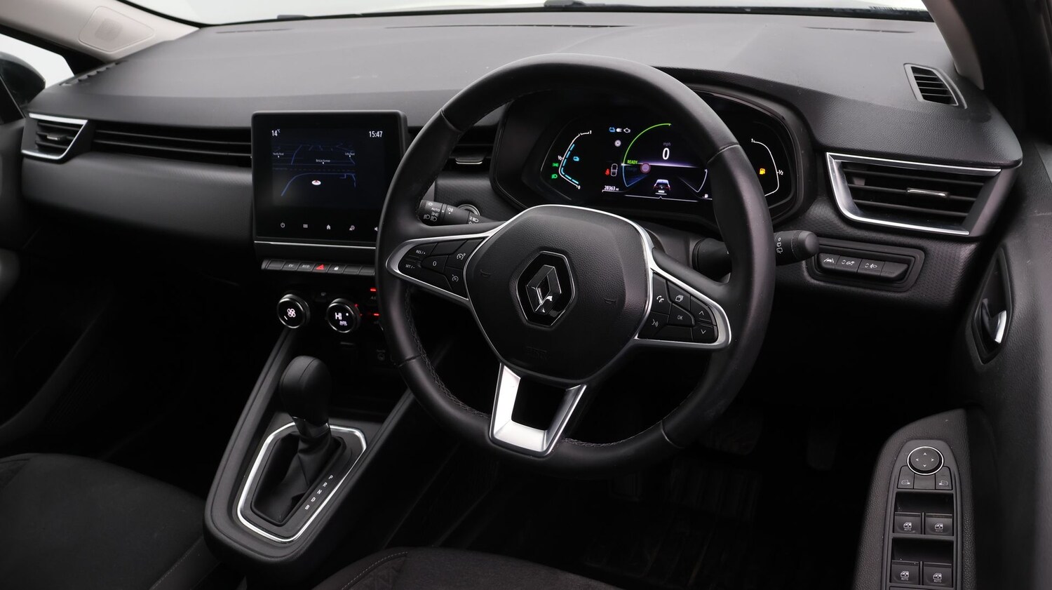 Used Renault Clio 2023 for sale - 77258440: Photo 9