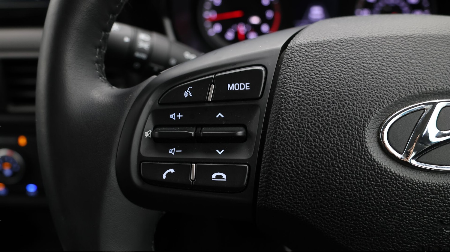 Used Hyundai i10 2023 for sale - 77730090: Photo 24