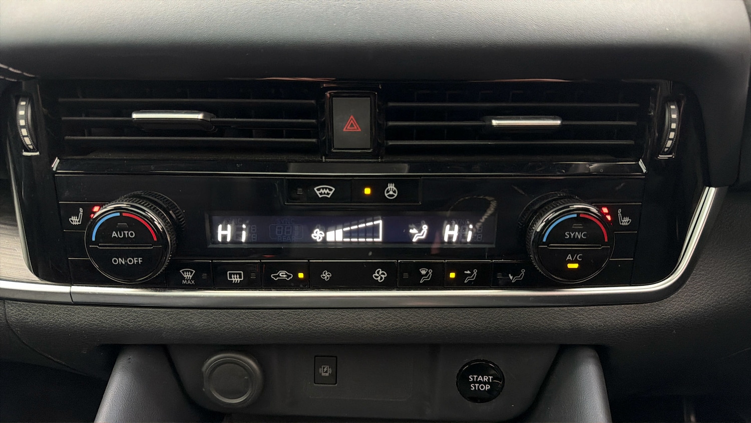 Used Nissan Qashqai 2023 for sale - 77946893: Photo 11