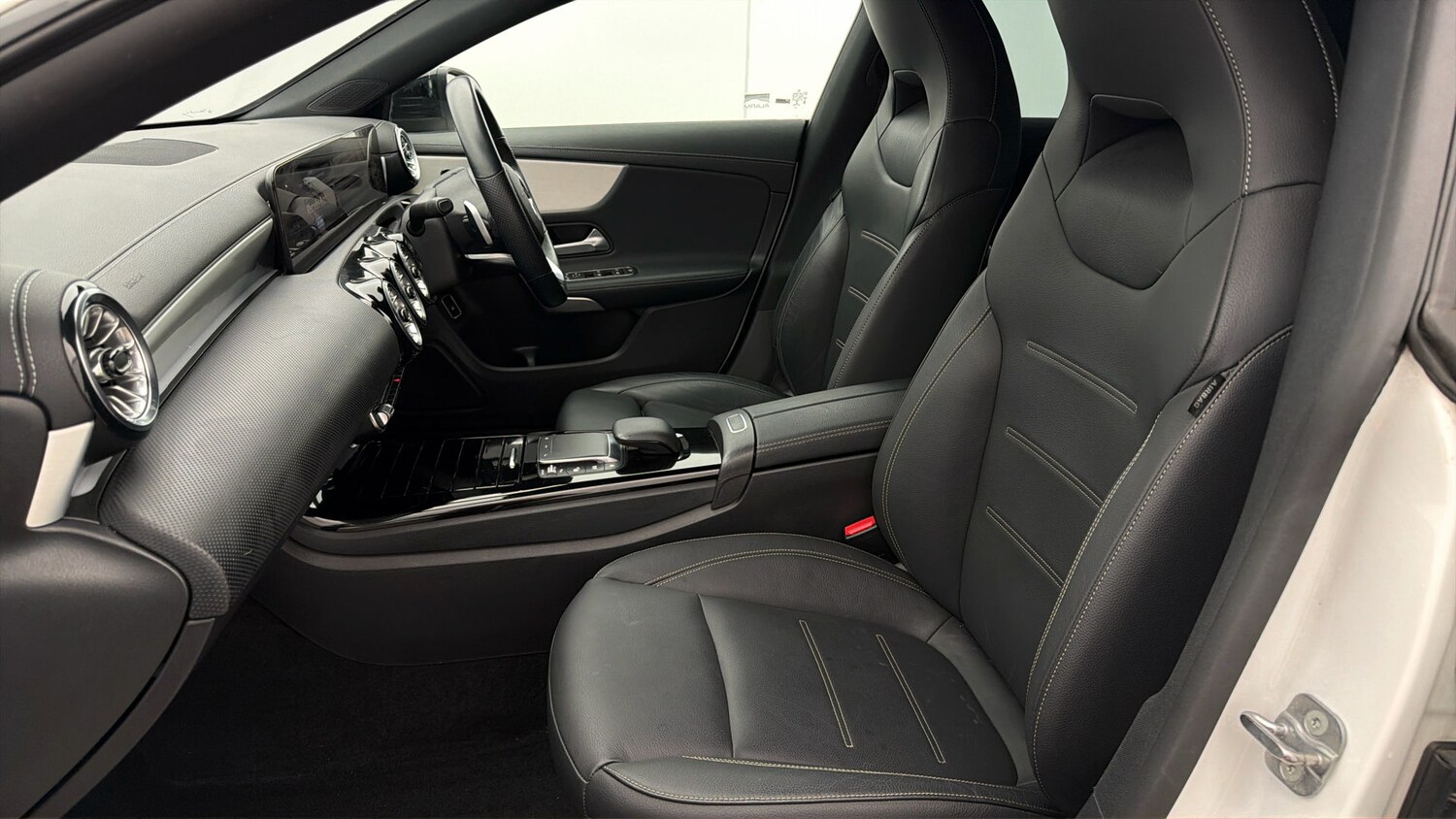 Used Mercedes-Benz CLA 2022 for sale - 77931112: Photo 13