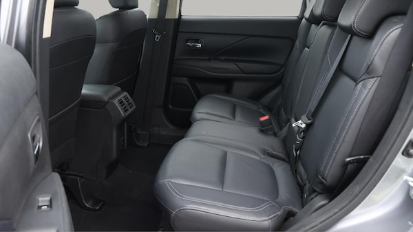 Used Mitsubishi Outlander 2020 for sale - 76213952: Photo 17