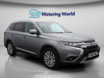 Mitsubishi - Outlander
