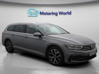 Volkswagen - Passat