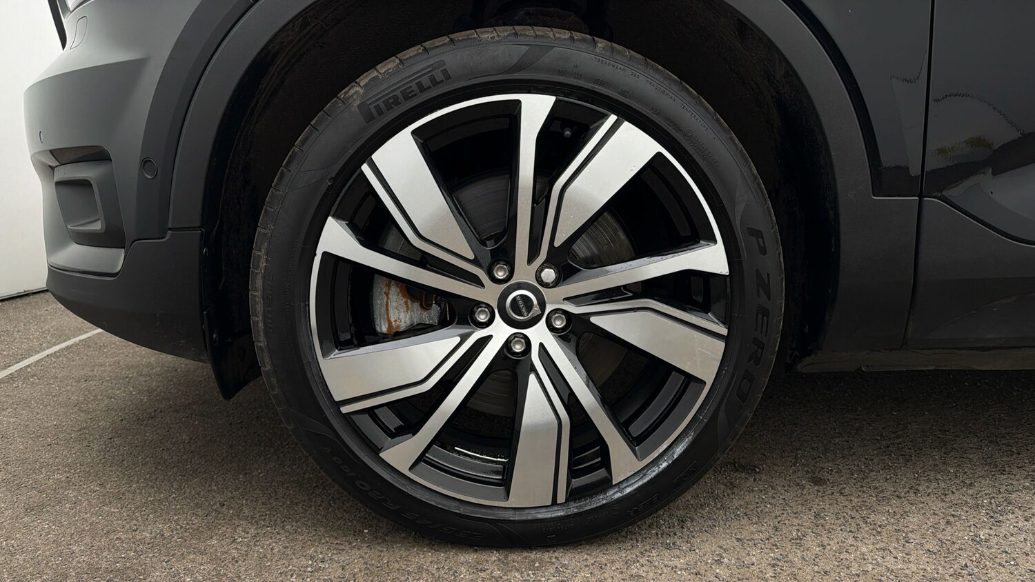 Used Volvo XC40 for sale - 77872343: Photo 17