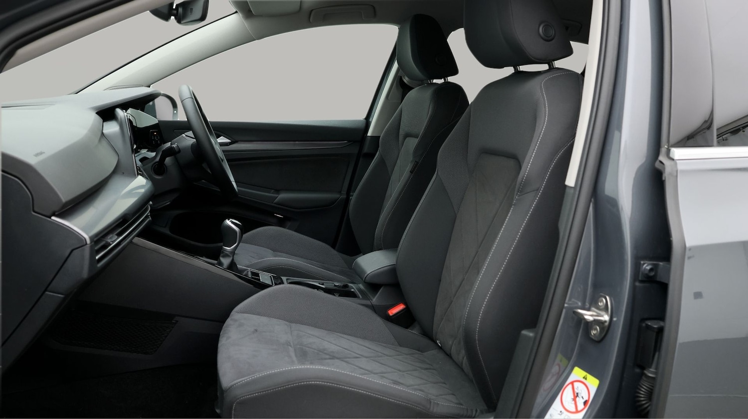 Used Volkswagen Golf 2023 for sale - 77128983: Photo 14