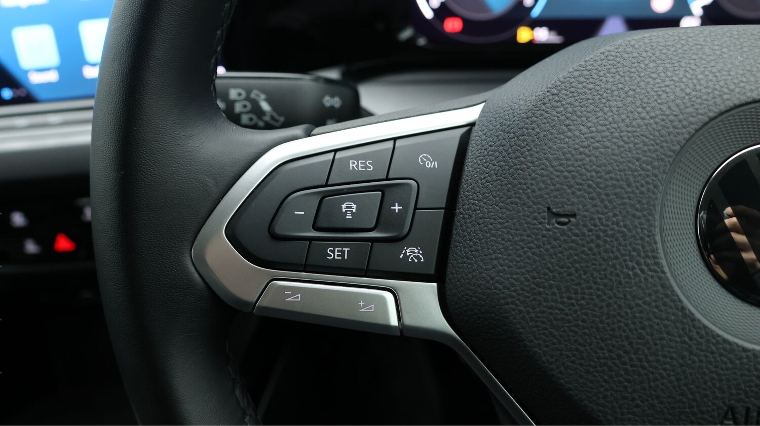 Used Volkswagen Golf 2023 for sale - 77128983: Photo 24