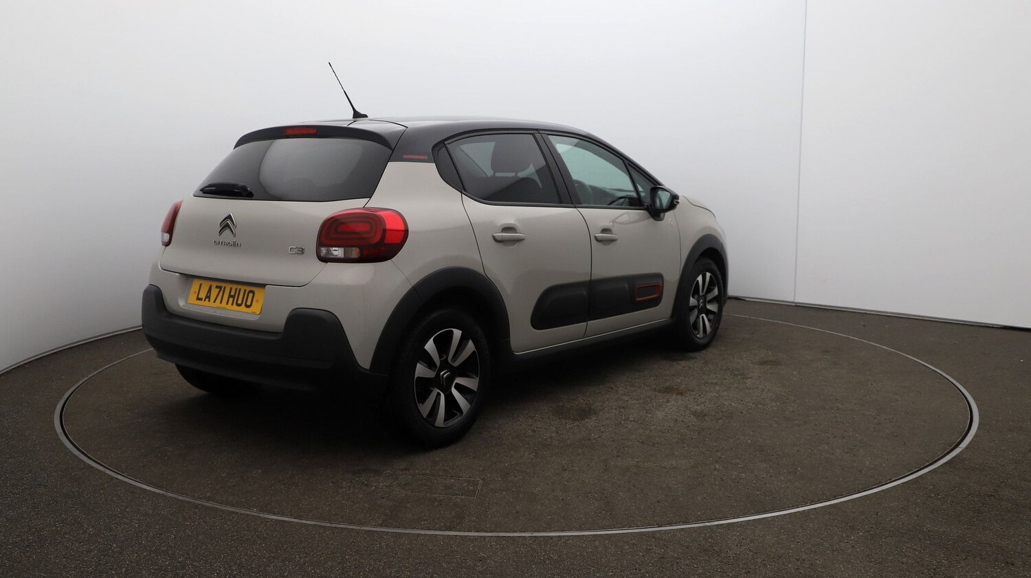 Used Citroen C3 for sale - 76810399: Photo 46