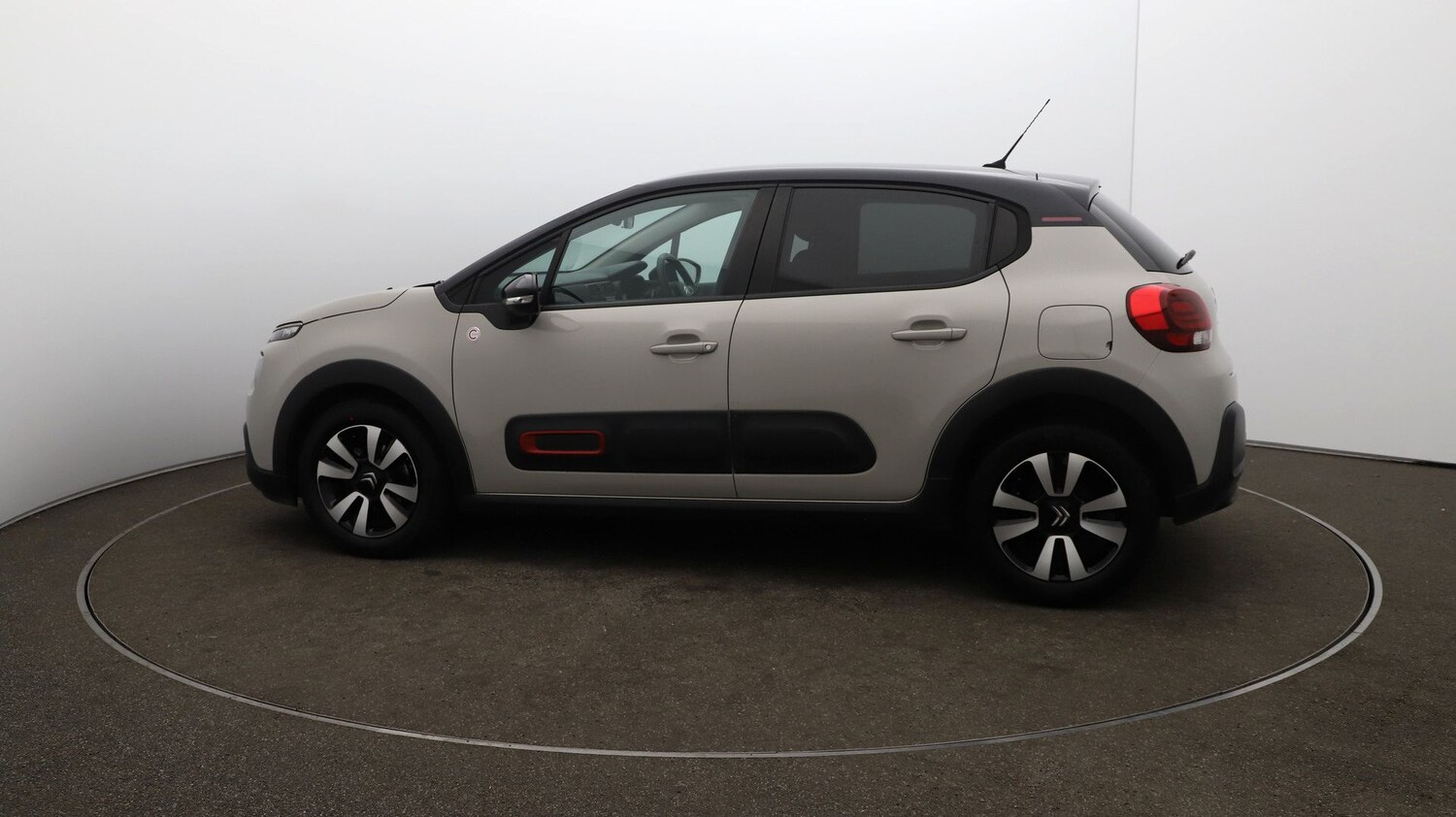 Used Citroen C3 for sale - 76810399: Photo 50