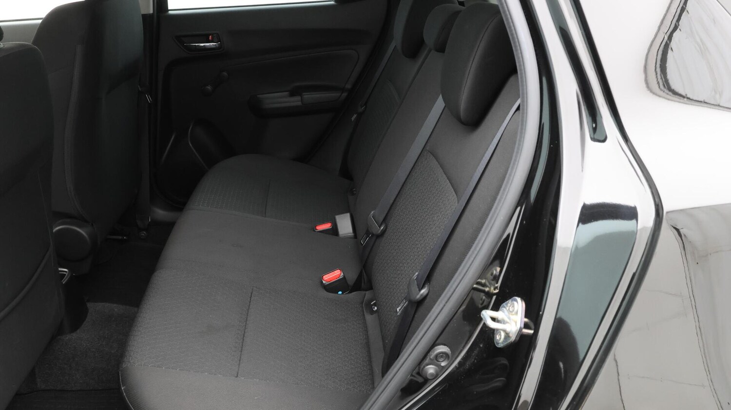 Used Suzuki Swift 2024 for sale - 76633024: Photo 17