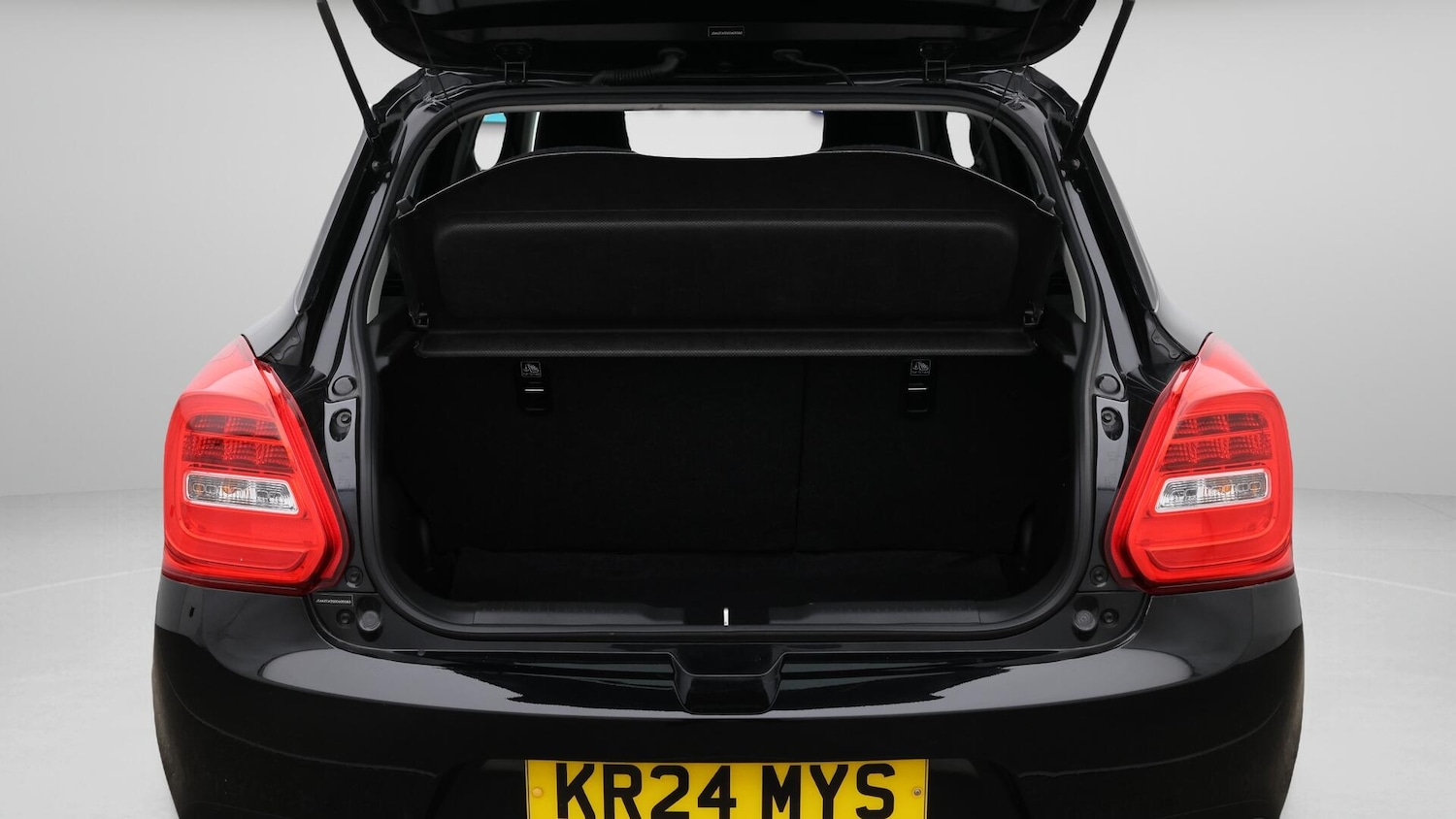 Used Suzuki Swift 2024 for sale - 76633024: Photo 18