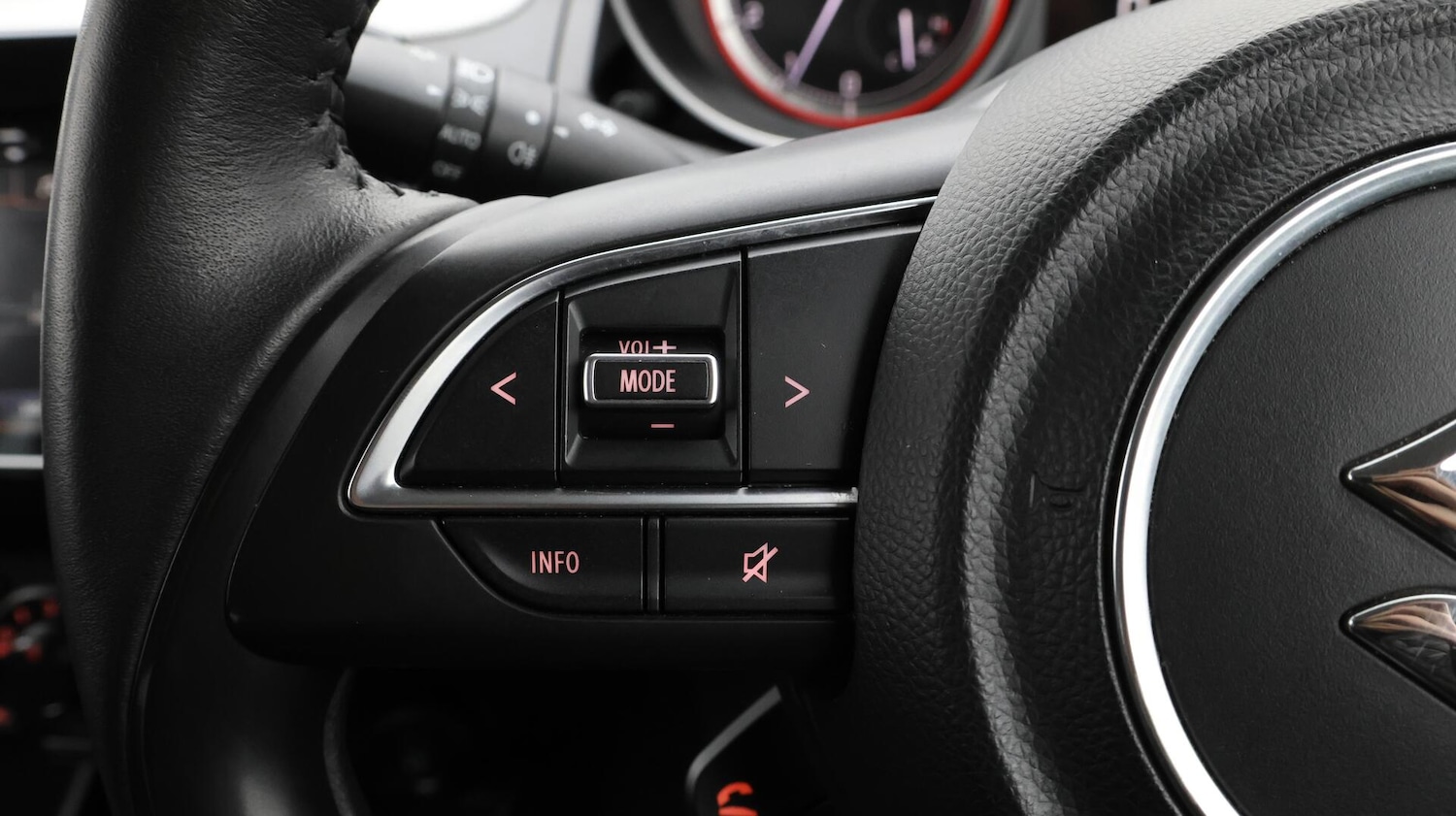 Used Suzuki Swift 2024 for sale - 76633024: Photo 25