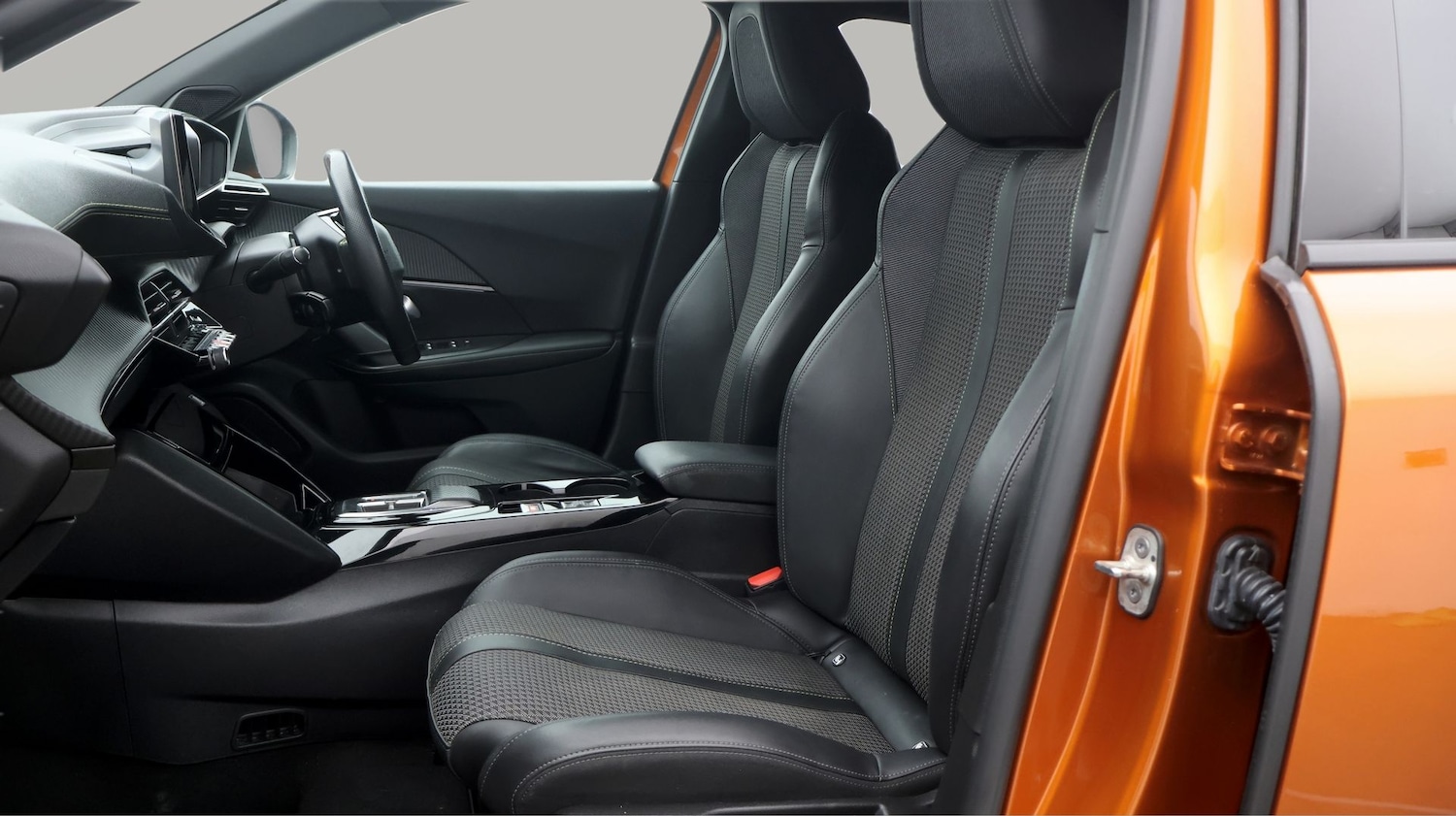 Used Peugeot 2008 2022 for sale - 77338675: Photo 14