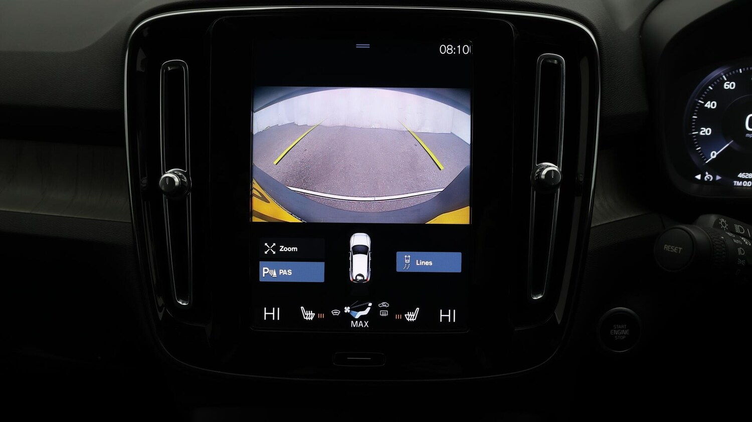 Used Volvo XC40 for sale - 76659129: Photo 26