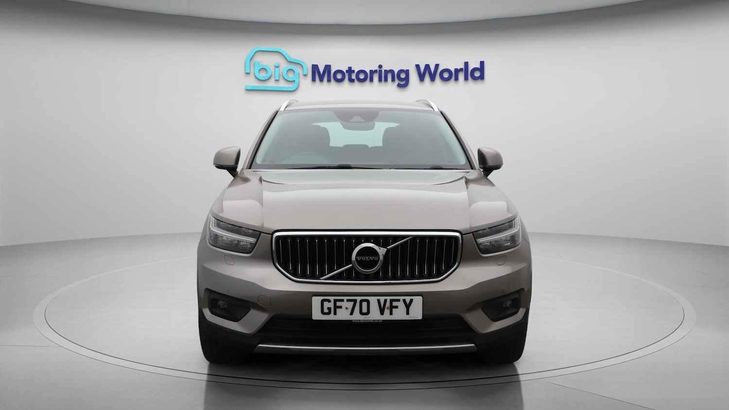 Used Volvo XC40 for sale - 76659129: Photo 3