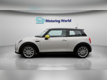 Used MINI Electric Hatch 2021 for sale - 77181944: Photo
