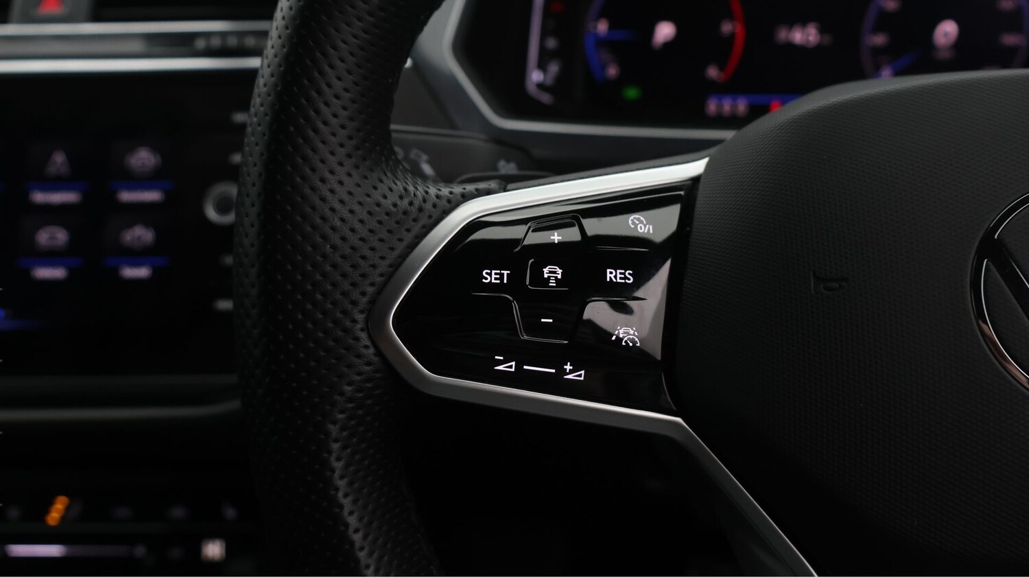 Used Volkswagen Tiguan 2022 for sale - 77365642: Photo 22