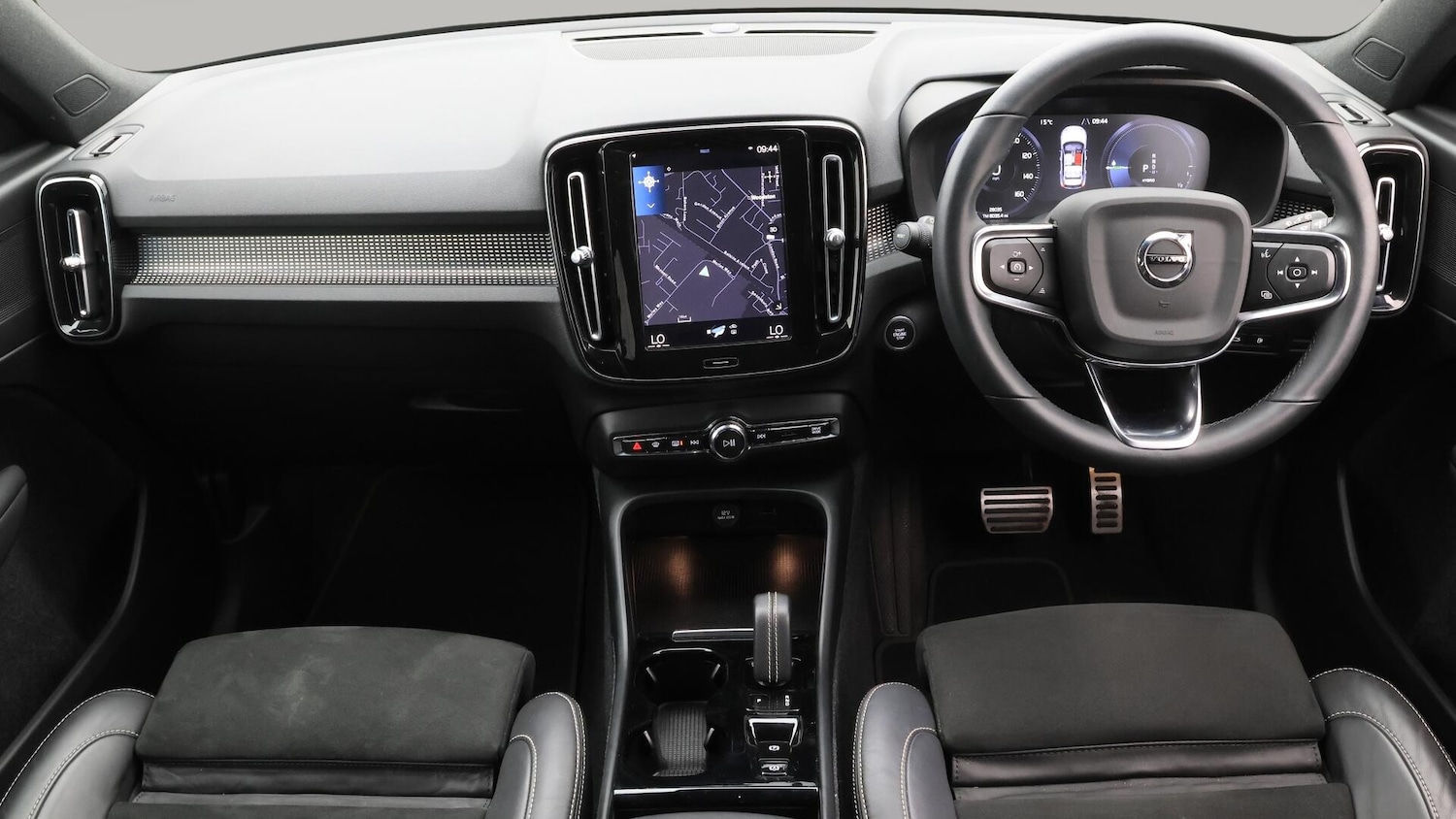 Used Volvo XC40 2022 for sale - 76432684: Photo 14