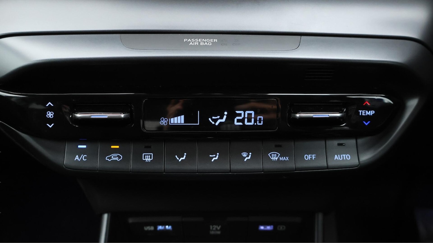 Used Hyundai i20 2023 for sale - 76337174: Photo 13