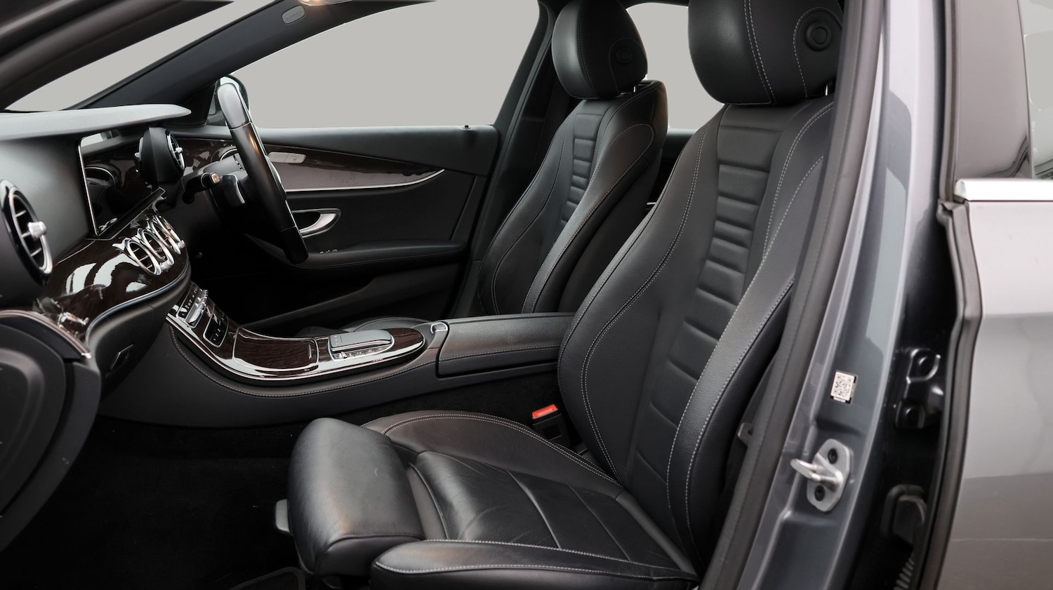 Used Mercedes-Benz E Class 2021 for sale - 77762880: Photo 14