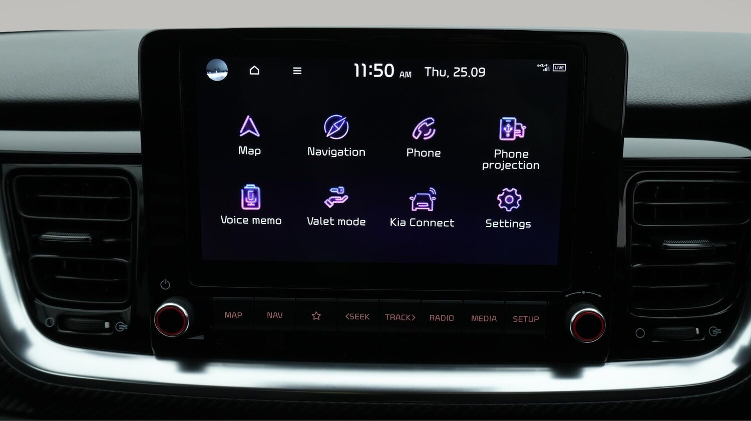 Used Kia Stonic 2023 for sale - 76085374: Photo 12