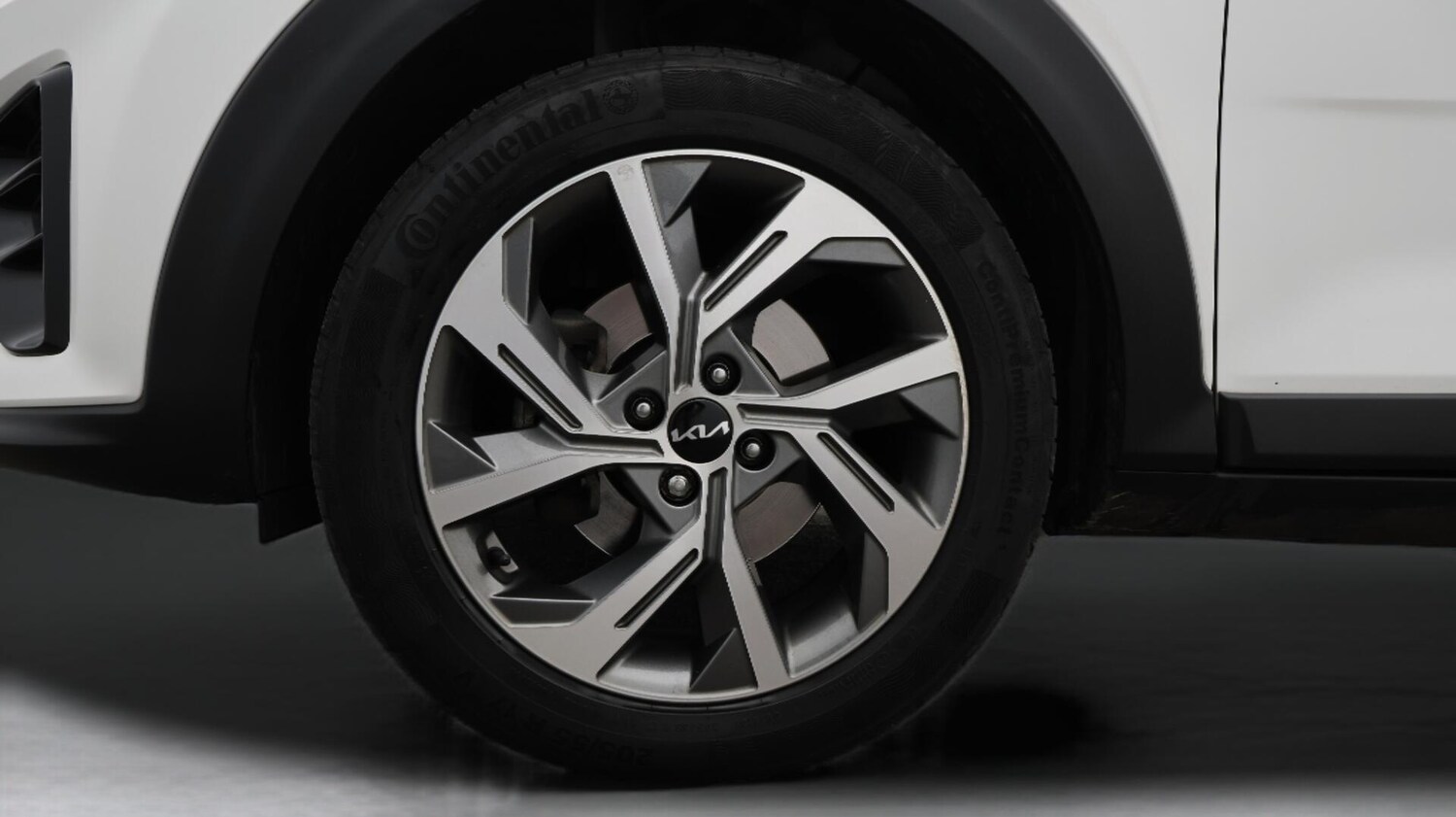 Used Kia Stonic 2023 for sale - 76085374: Photo 19