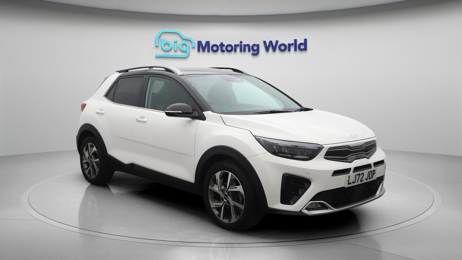 Used Kia Stonic 2023 for sale - 76085374: Photo 2