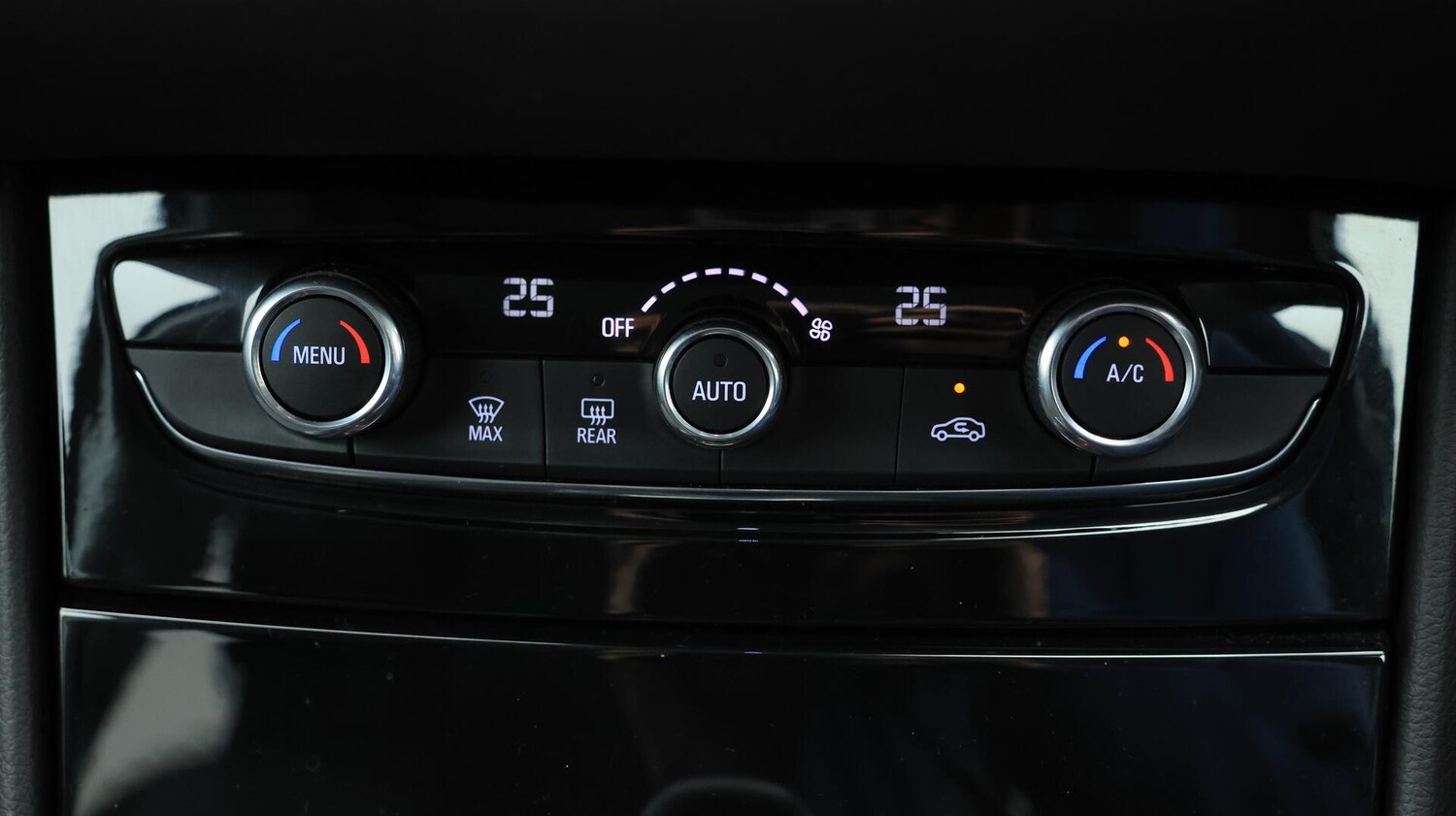 Used Vauxhall Grandland X 2020 for sale - 76109632: Photo 13