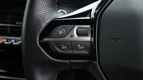 Used Peugeot 2008 2022 for sale - 75927675: Photo 23