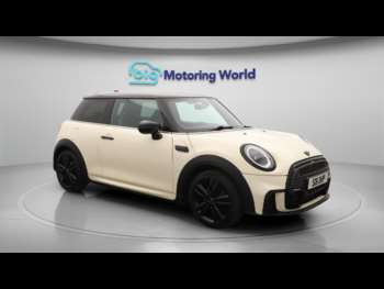 Used MINI Hatch 2021 for sale - 75070742: Photo
